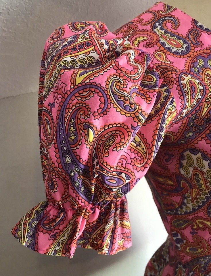 Vintage Pink Paisley Handmade Dress OOAK w/Puff Sleeves, Full Circle Skirt 1960s S/M Zip back